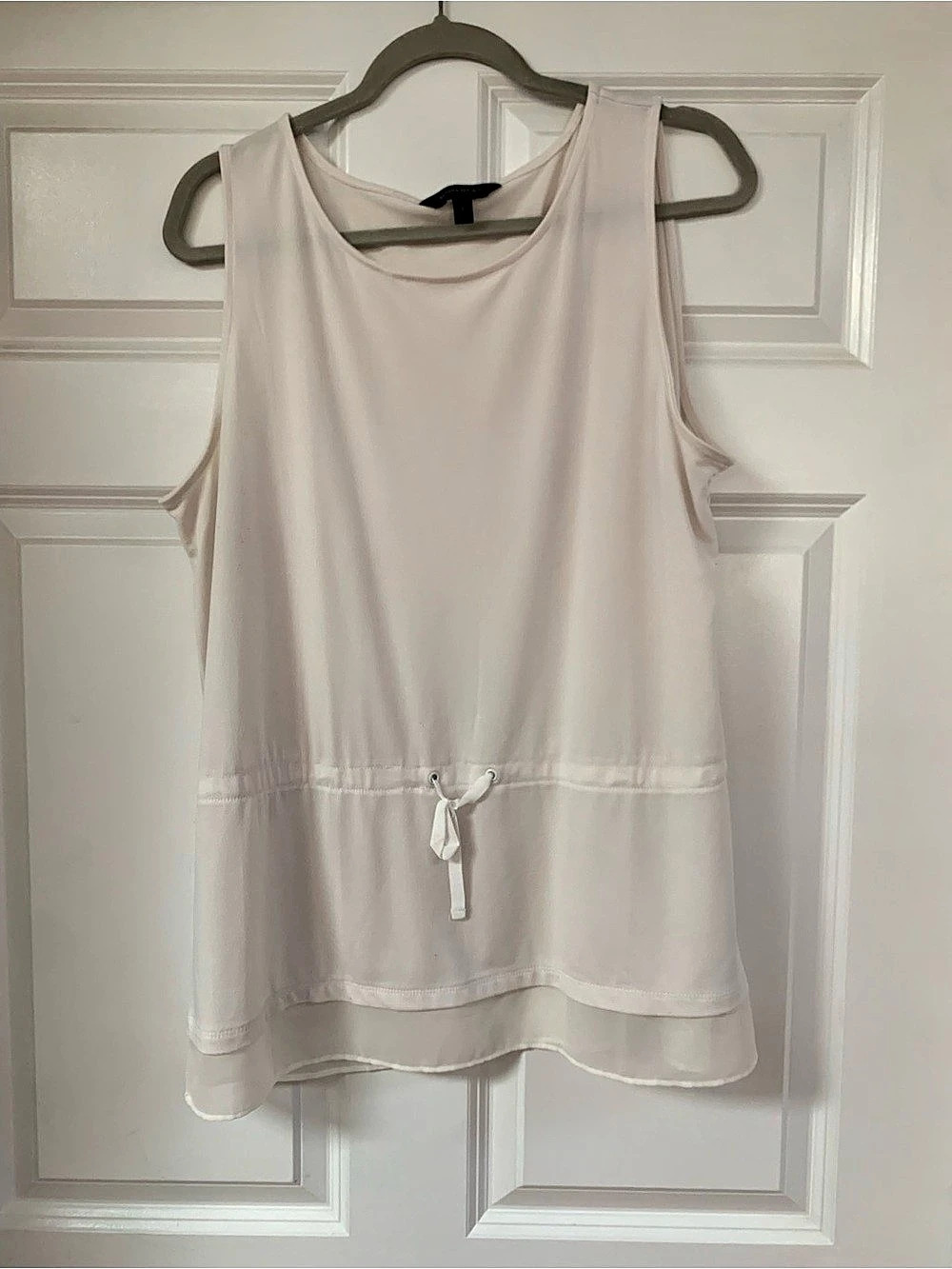 Banana Republic White Drawstring Sleeveless Blouse - L